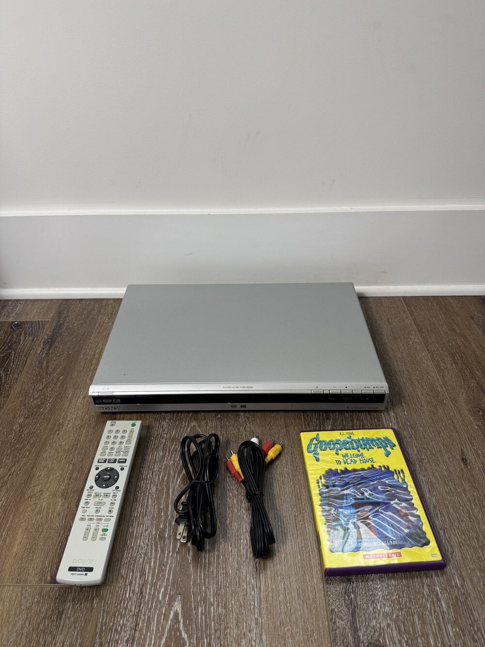 Sony RDR-GX330 DVD Player Bundle - Tested & Working
